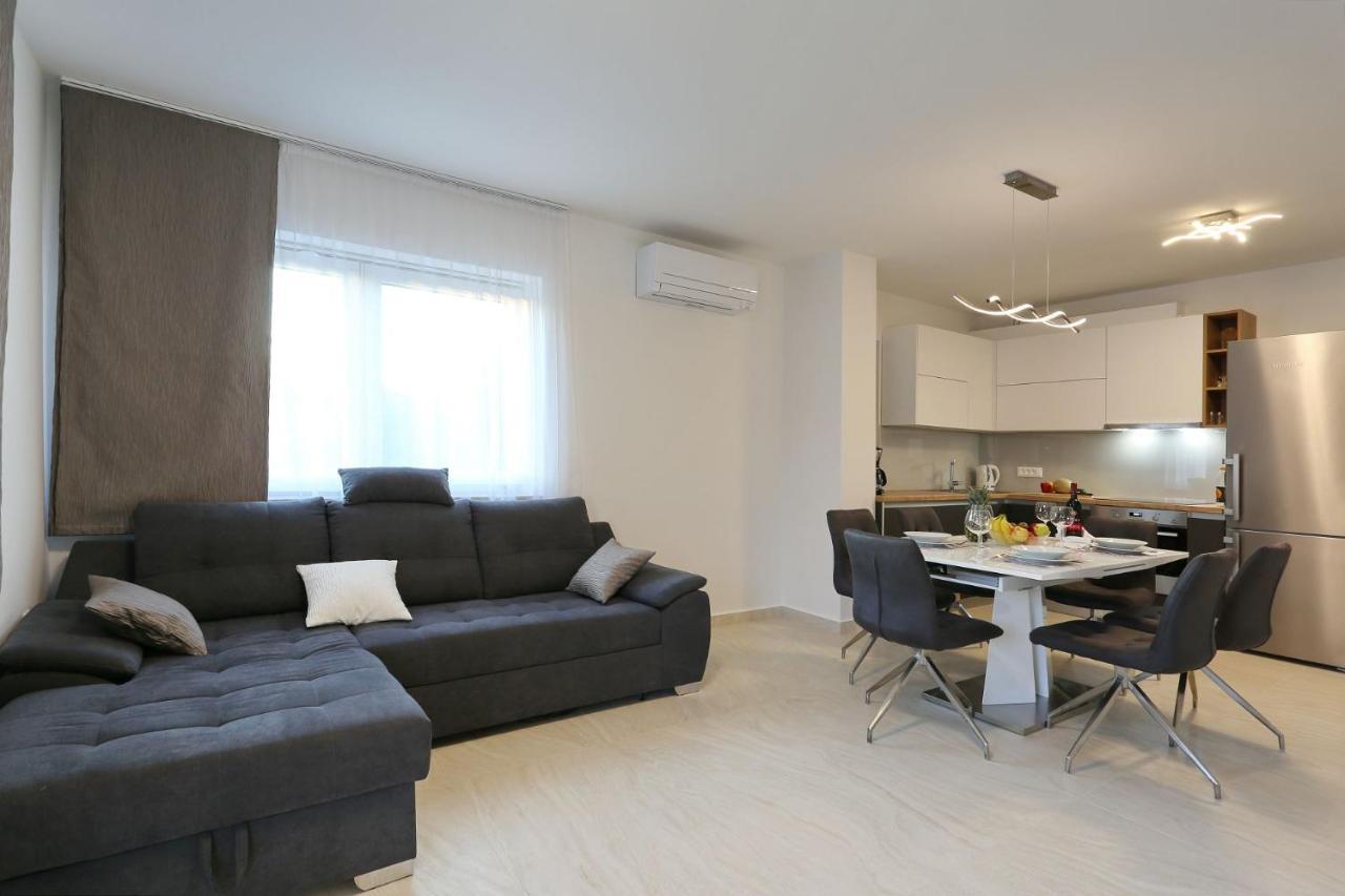 Villa Ankora 1 With Heated Pool بيوغْغاد نا موغو المظهر الخارجي الصورة