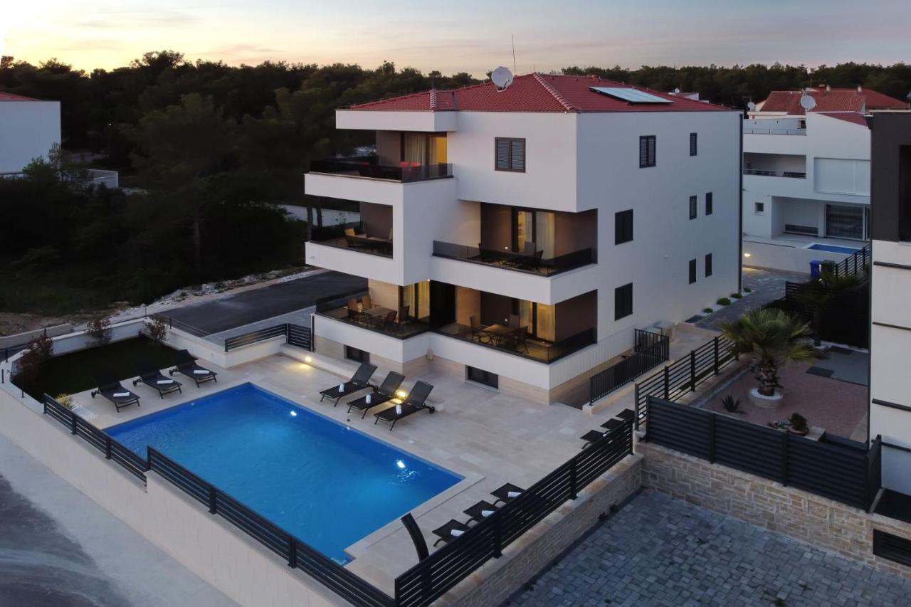 Villa Ankora 1 With Heated Pool بيوغْغاد نا موغو المظهر الخارجي الصورة